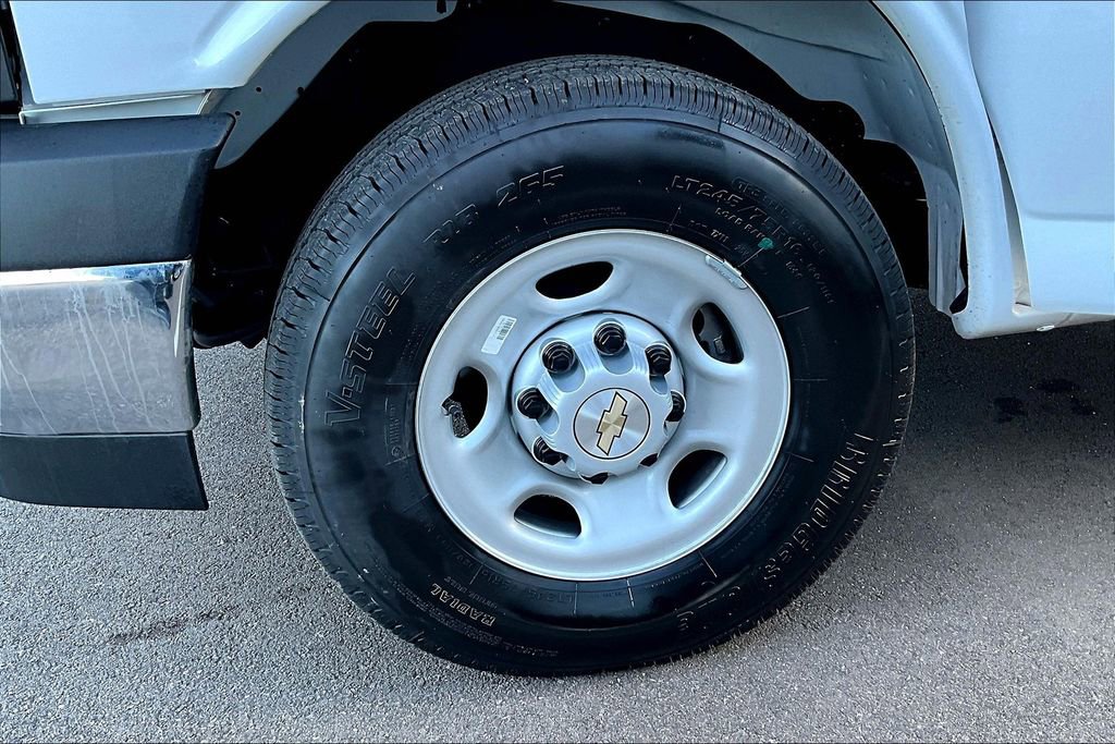 New 2024 Chevrolet Express 3500 w/ Power Convenience Package image 11