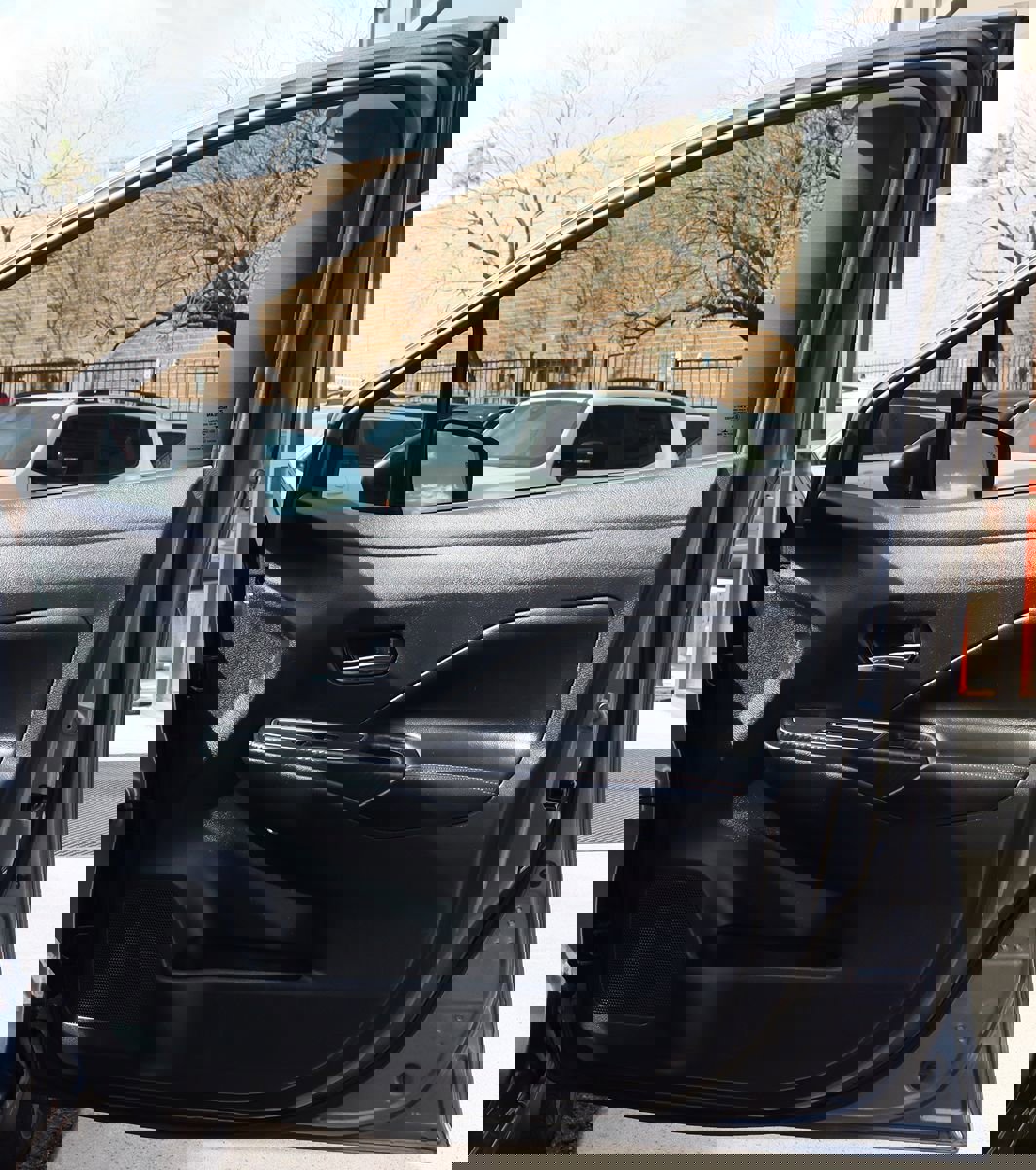 Used 2020 Nissan Versa SR w/ Electronics Package image 33