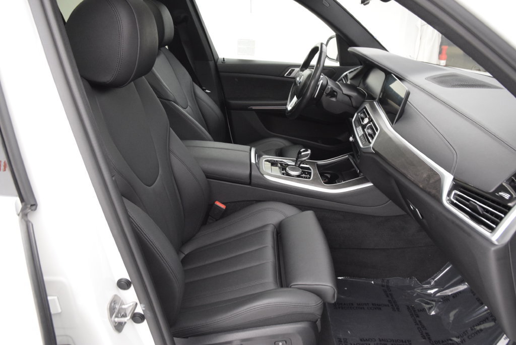 Used 2022 BMW X5 xDrive40i w/ Parking Assistance Package AWD/4WD image 16