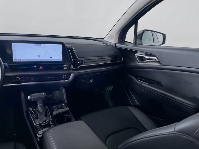 Used 2025 Kia Sportage EX FWD image 24