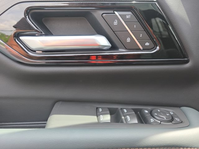 New 2026 GMC Yukon AT4 w/ AT4 Premium Plus Package AWD/4WD image 27