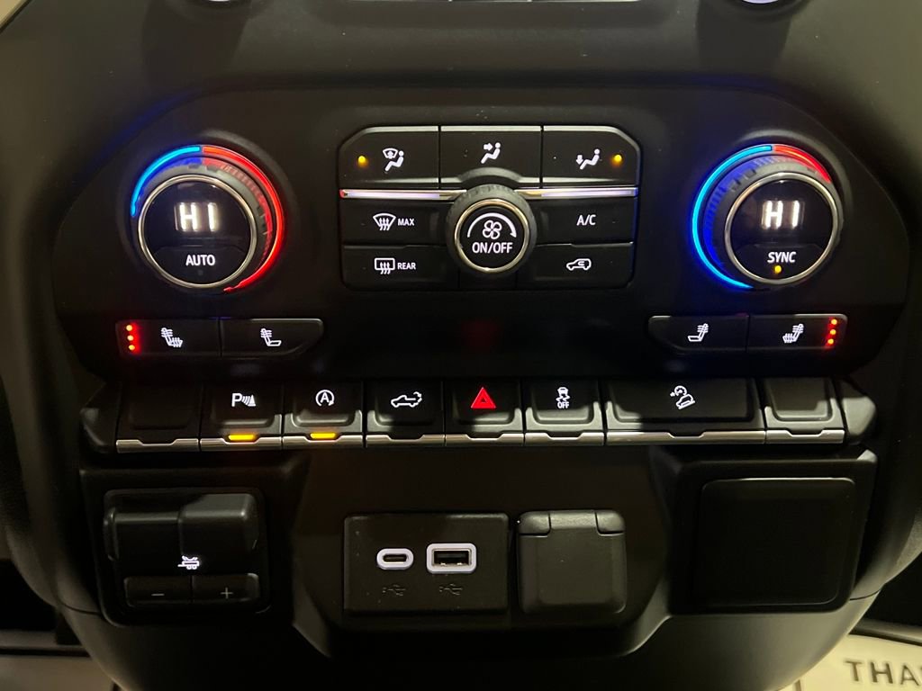 Used 2019 Chevrolet Silverado 1500 RST image 30