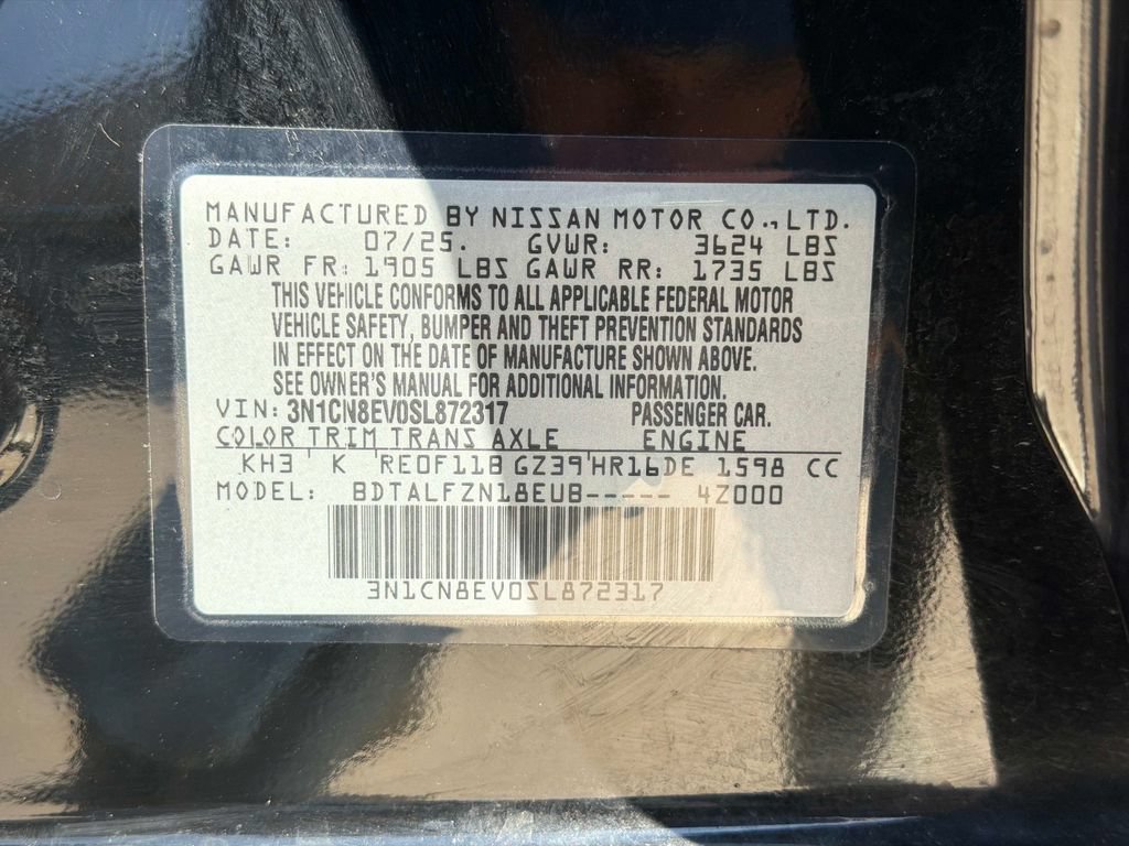 Used 2025 Nissan Versa SV w/ Trunk Package FWD image 32