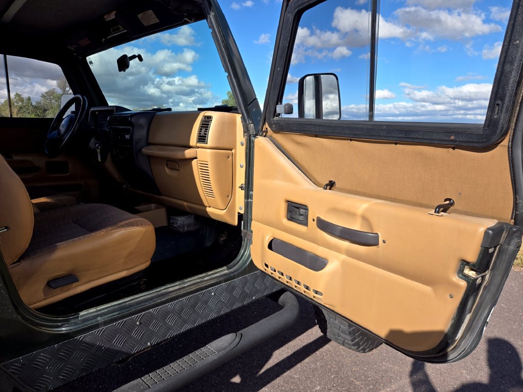Used 1997 Jeep Wrangler SE AWD/4WD image 19