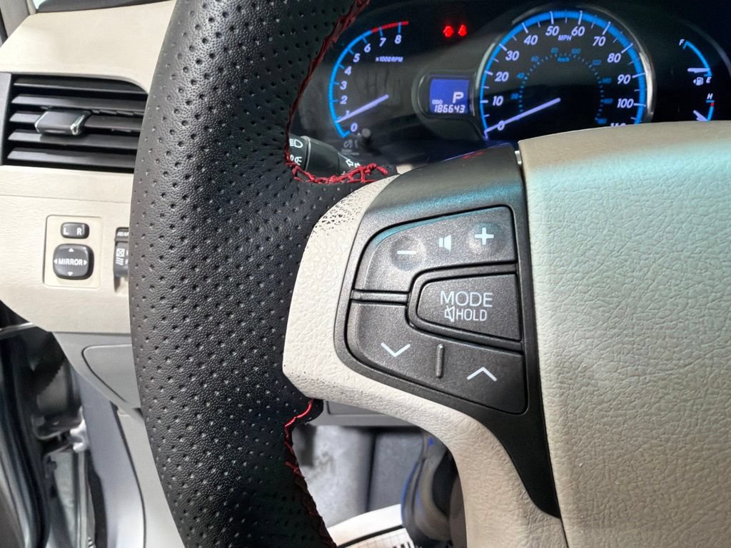 Used 2011 Toyota Sienna XLE w/ XLE Navigation Pkg FWD image 28