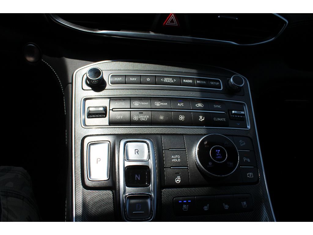 Used 2023 Hyundai Santa Fe Limited image 32