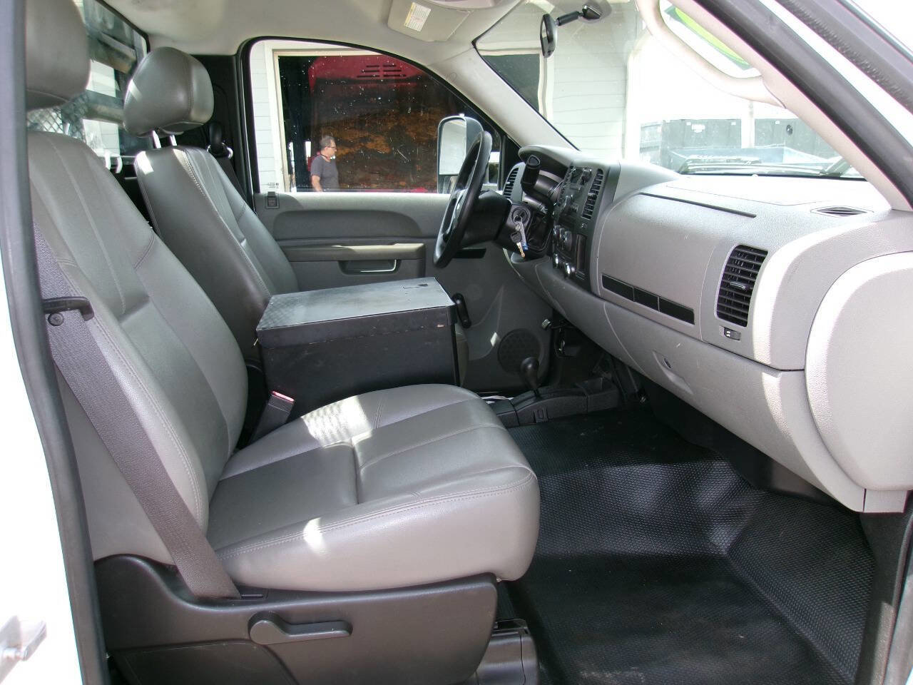 Used 2012 Chevrolet Silverado 2500 W/T w/ Snow Plow Prep Package AWD/4WD image 10