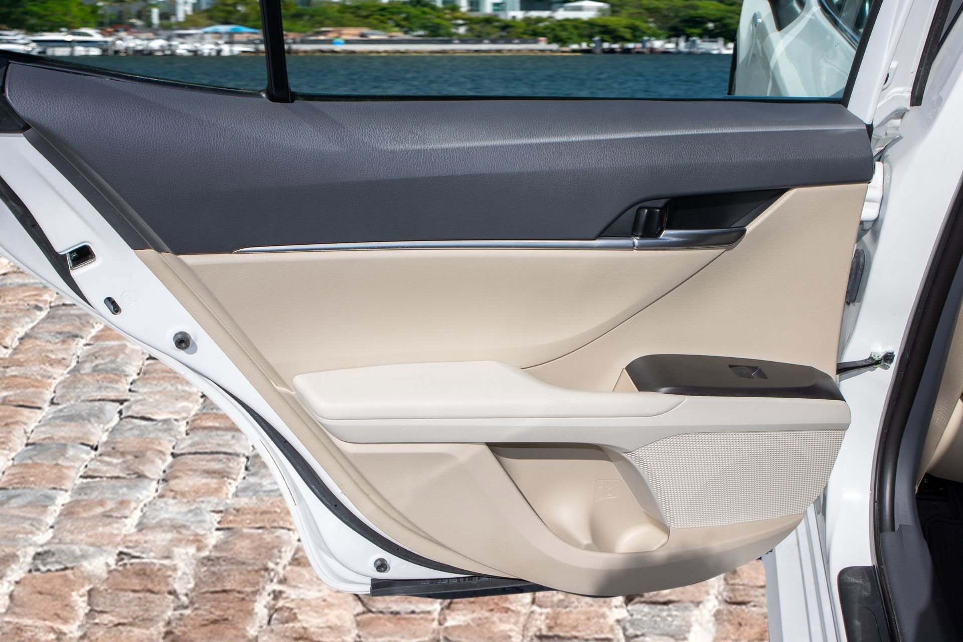 Used 2023 Toyota Camry LE image 11