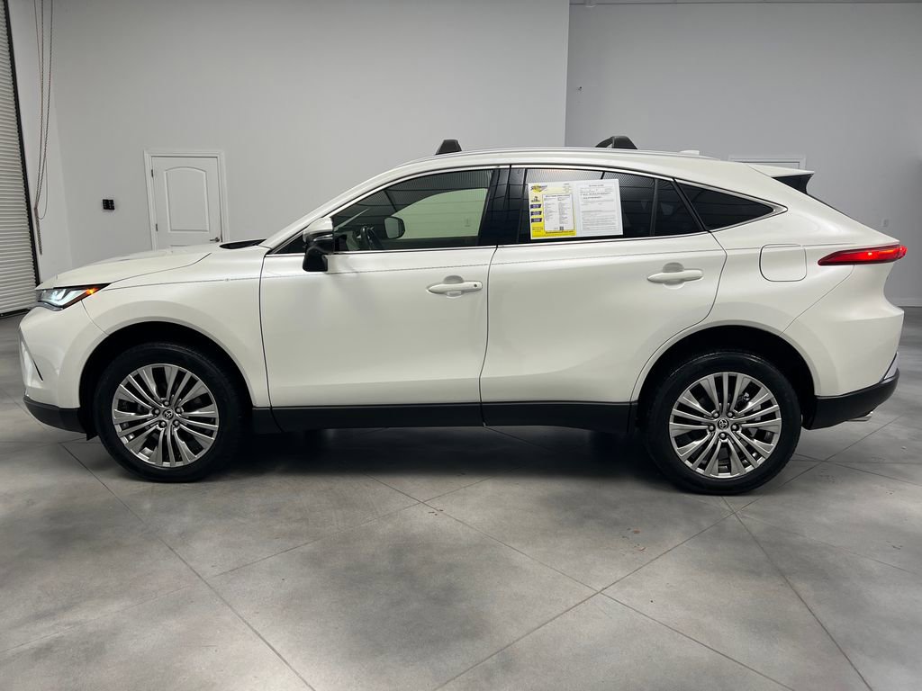 Used 2022 Toyota Venza Limited AWD/4WD image 4