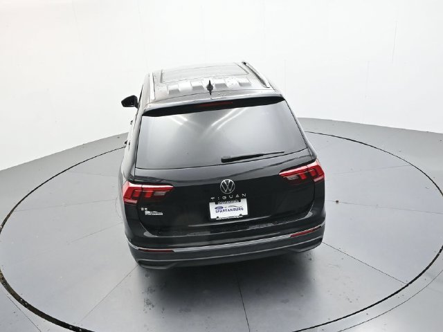 Used 2023 Volkswagen Tiguan SE FWD image 43
