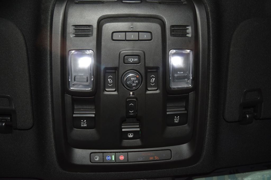 Used 2024 GMC Yukon Denali Ultimate AWD/4WD image 55