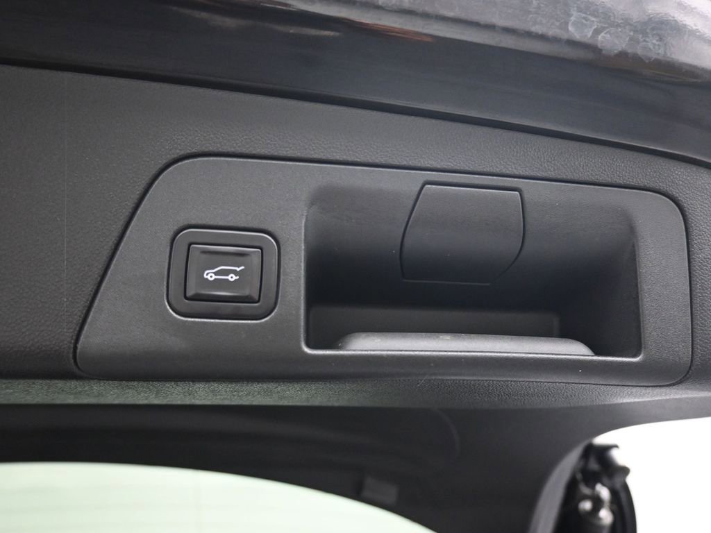 Used 2023 Buick Envision Preferred FWD image 45