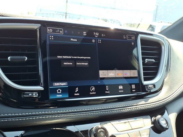 New 2026 Chrysler Pacifica Select AWD/4WD image 8