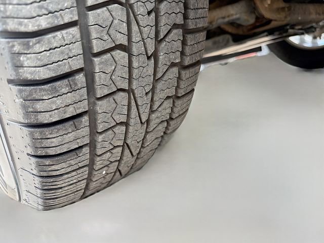 Used 2020 GMC Yukon XL SLT image 42