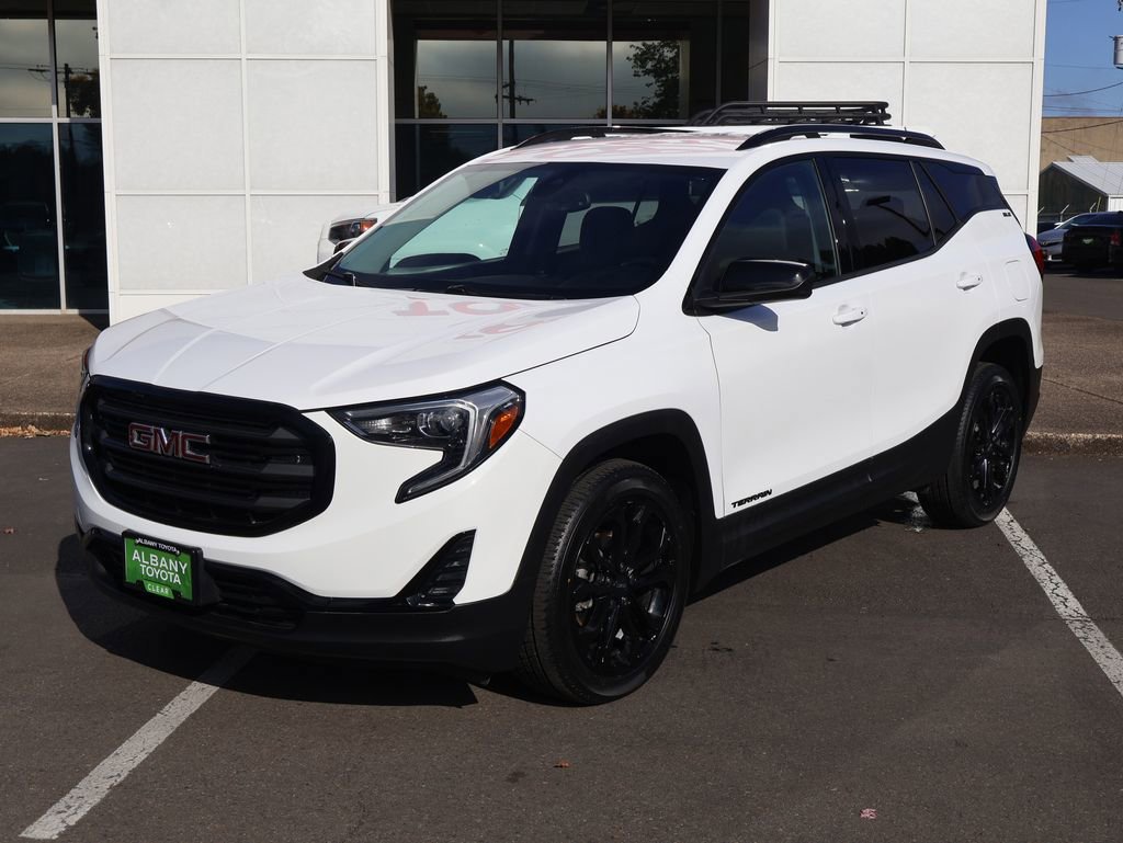 Used 2020 GMC Terrain SLE w/ Elevation Edition image 12