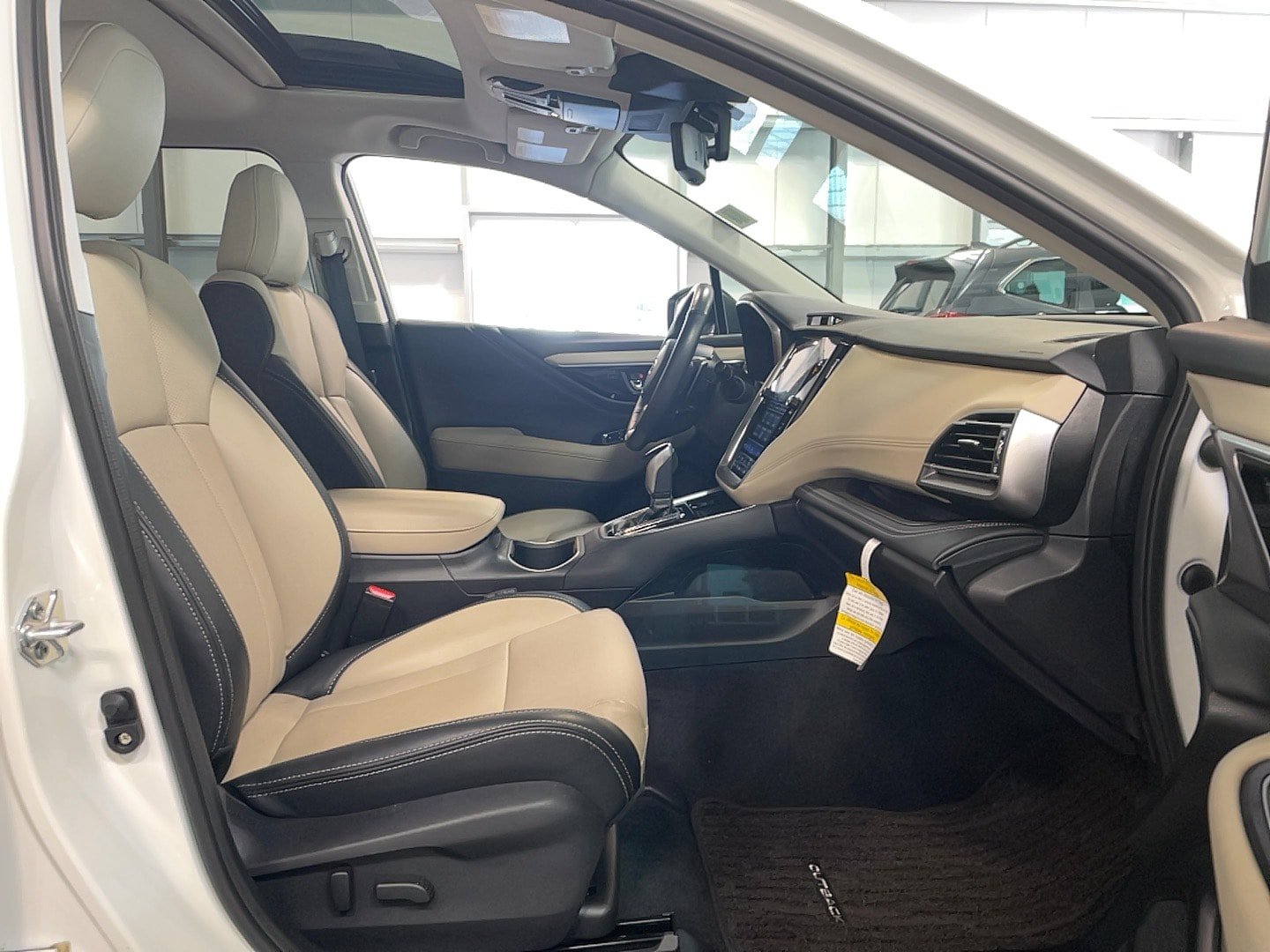 Used 2025 Subaru Outback Limited AWD/4WD image 20
