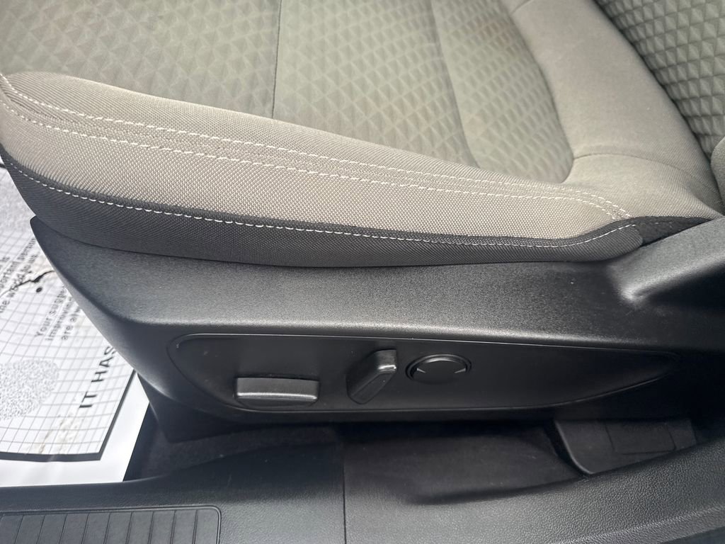 Used 2022 Ford Escape SE w/ Convenience Package image 30