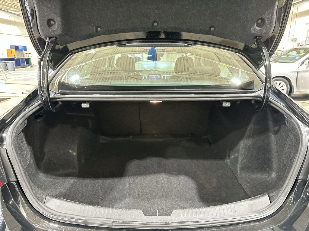 Used 2024 Chevrolet Malibu LT image 19