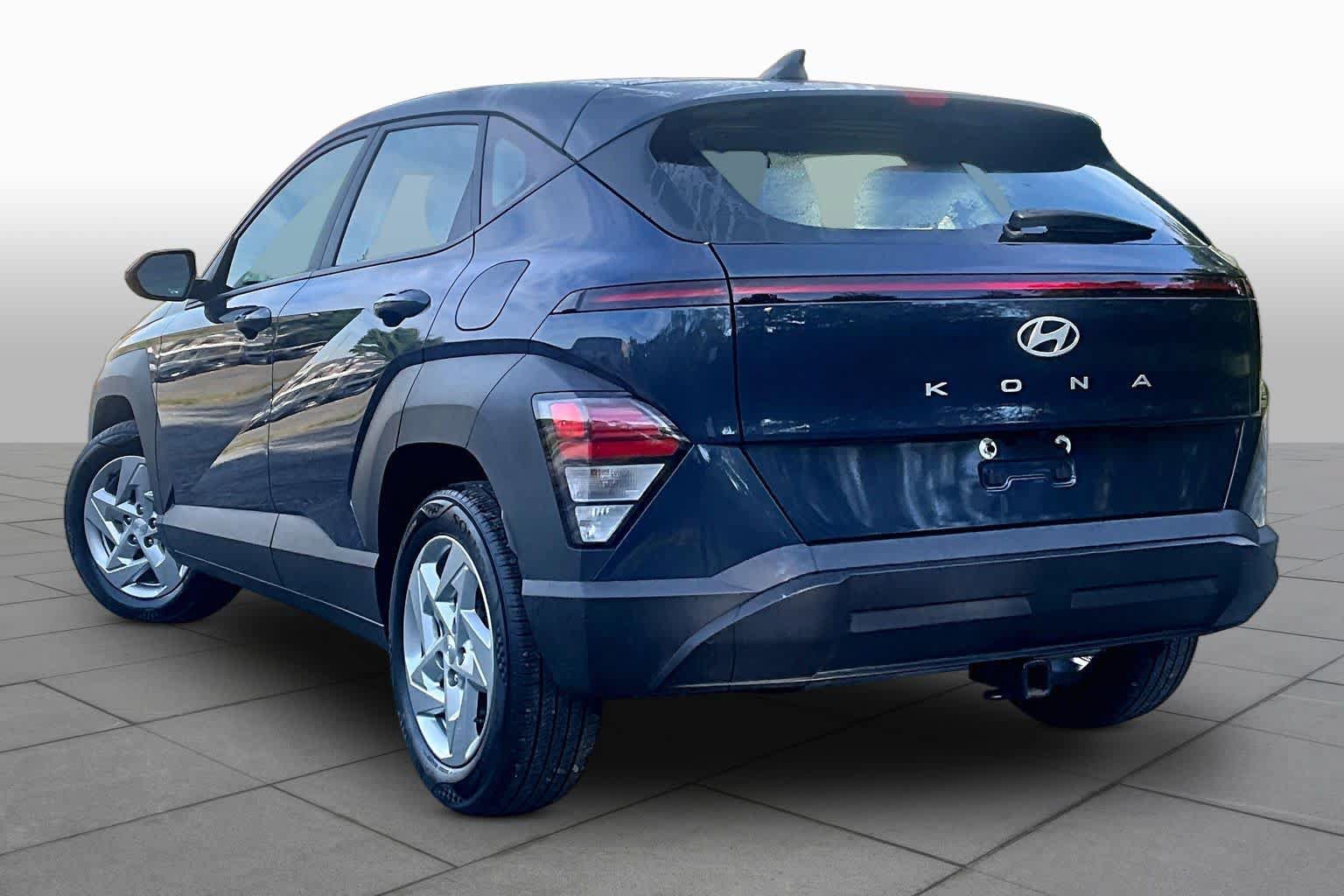 Used 2025 Hyundai Kona SE FWD image 12