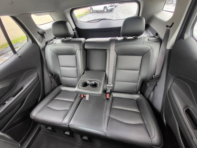 Used 2024 GMC Terrain SLT image 13