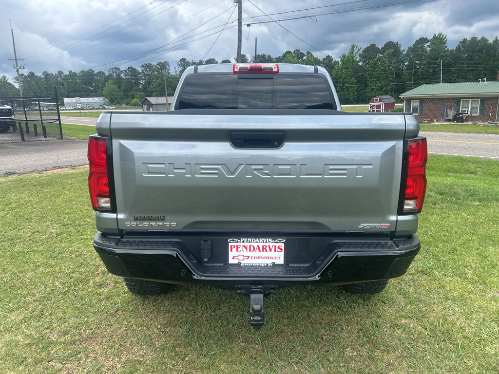 Used 2025 Chevrolet Colorado ZR2 w/ Technology Package AWD/4WD image 13