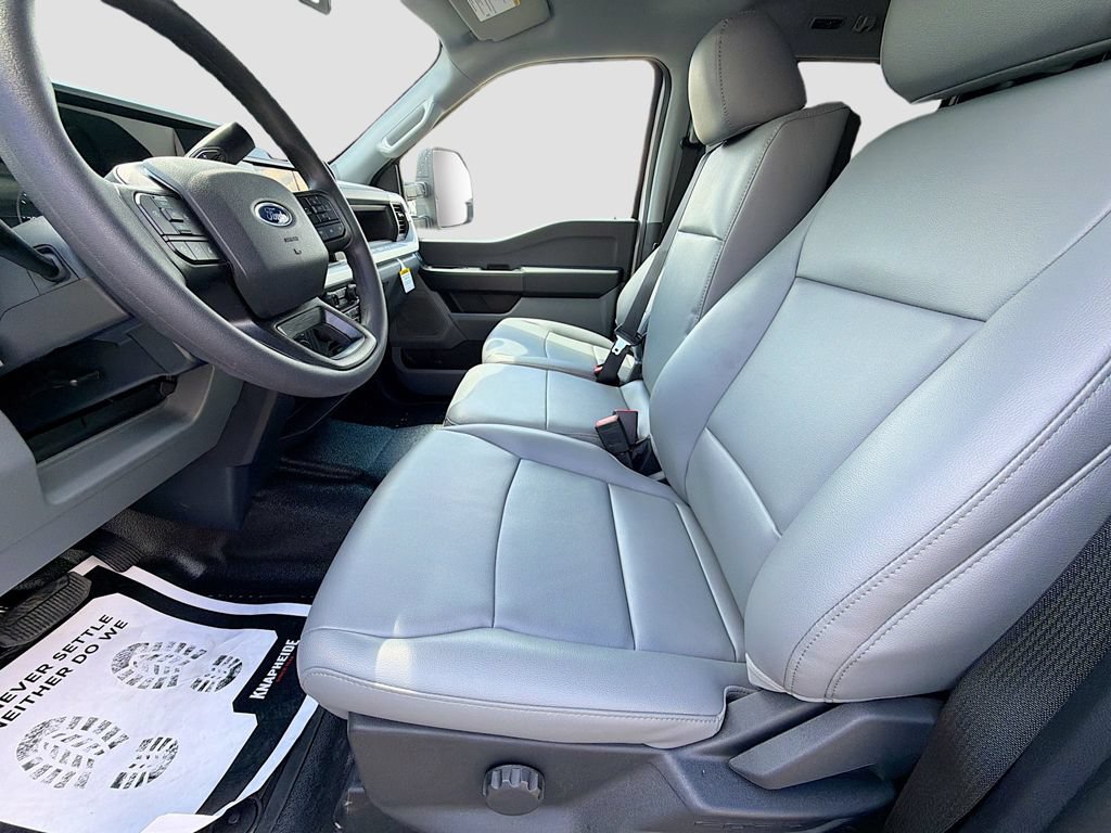 New 2026 Ford F550 4x4 Crew Cab Super Duty image 19