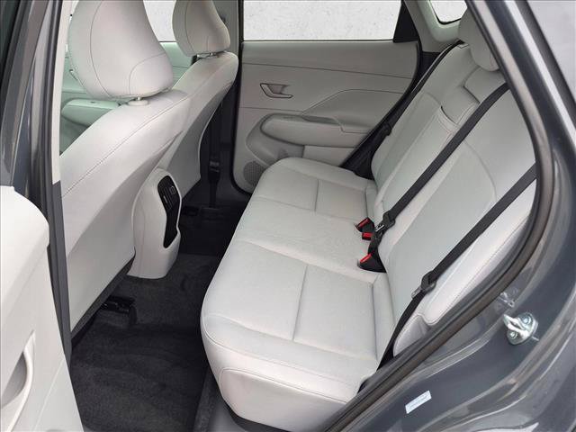 Used 2025 Hyundai Kona SEL FWD image 18
