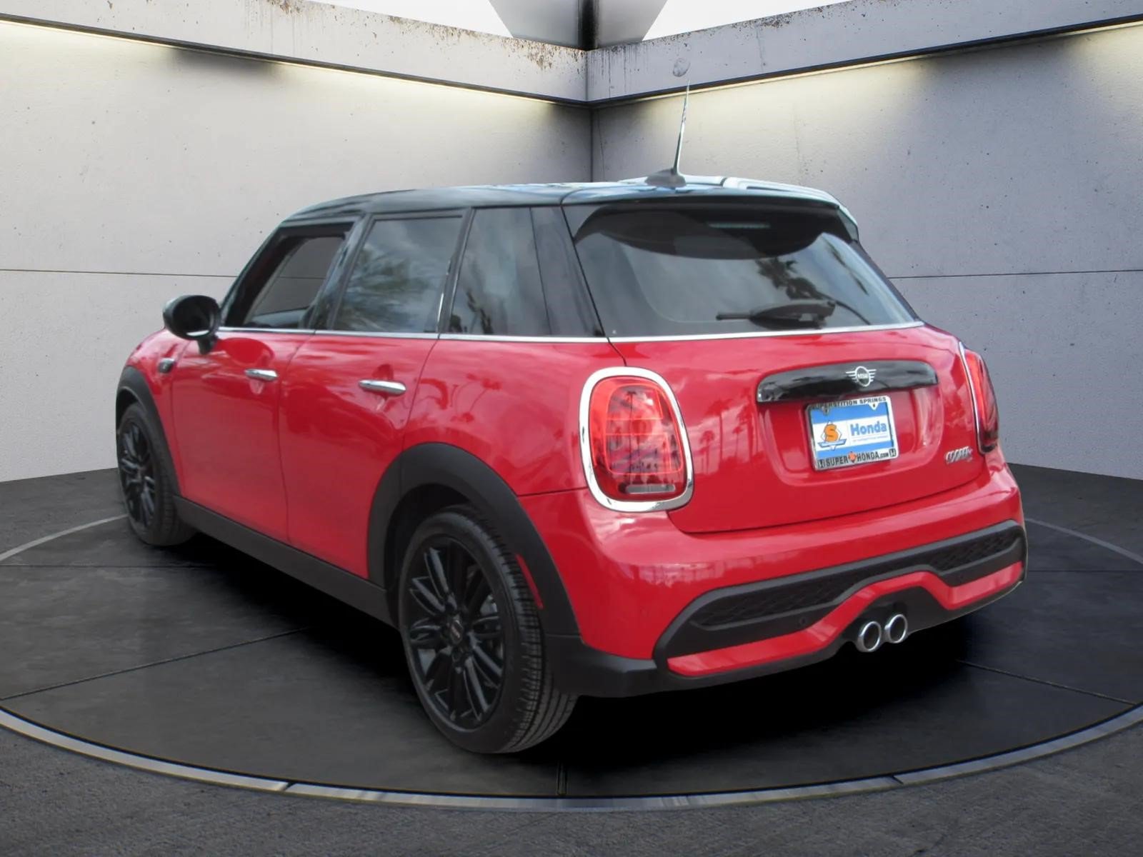 Used 2022 MINI Cooper S FWD image 6
