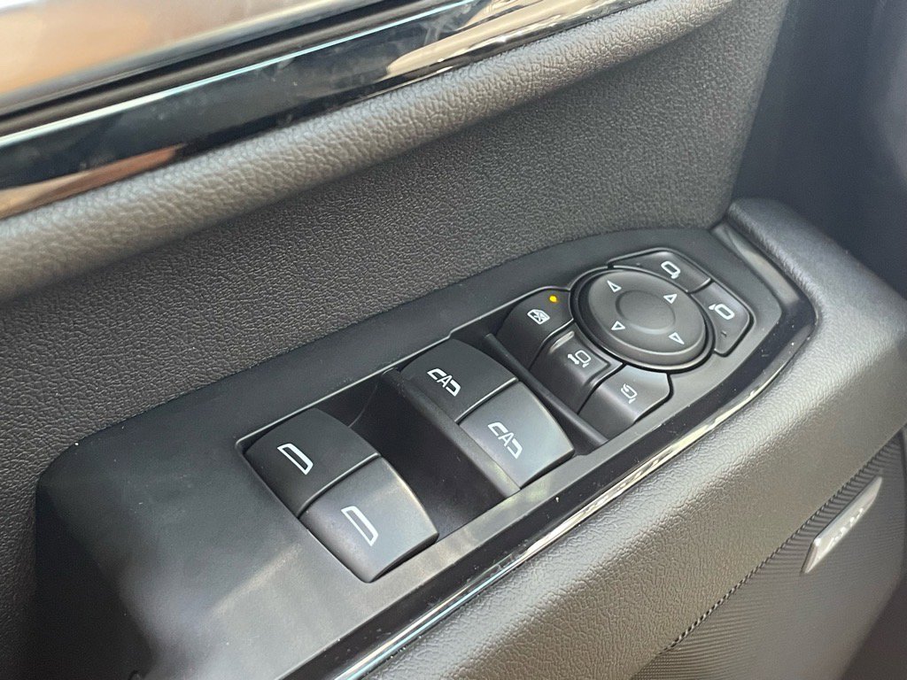 Used 2024 GMC Sierra 2500 AT4 image 15