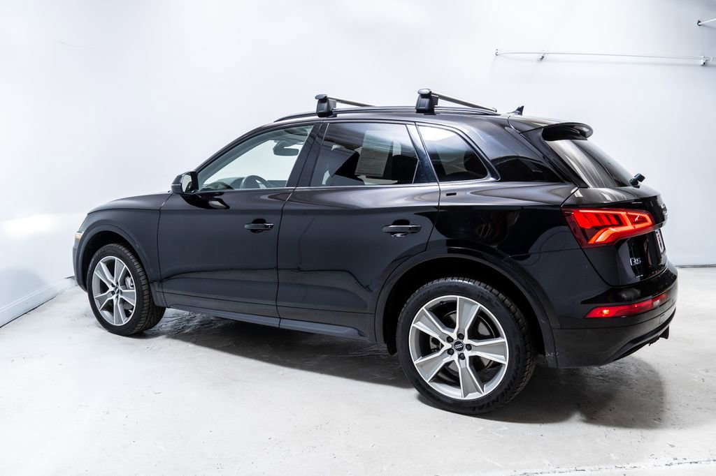 Used 2020 Audi Q5 Premium Plus w/ Premium Plus Package AWD/4WD image 2