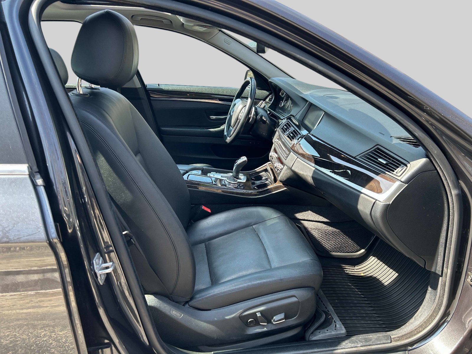 Used 2016 BMW 528i xDrive Sedan AWD/4WD image 19