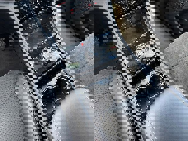 Used 2023 Jeep Grand Cherokee L Laredo image 16