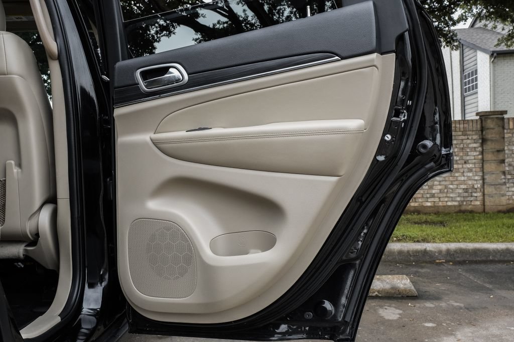 Used 2022 Jeep Grand Cherokee Limited w/ Tech Group RWD image 55