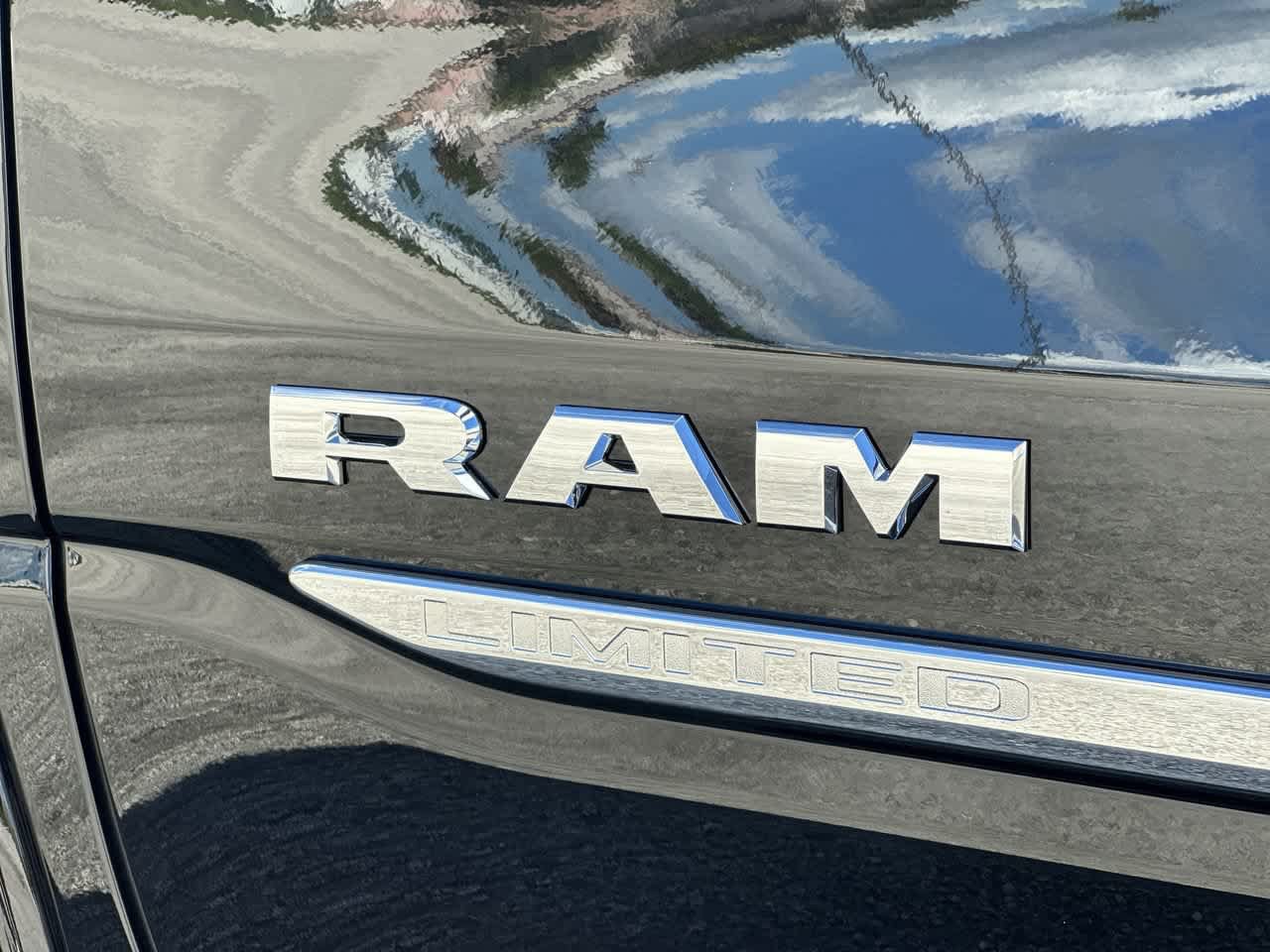 New 2027 RAM 1500 Limited AWD/4WD image 11