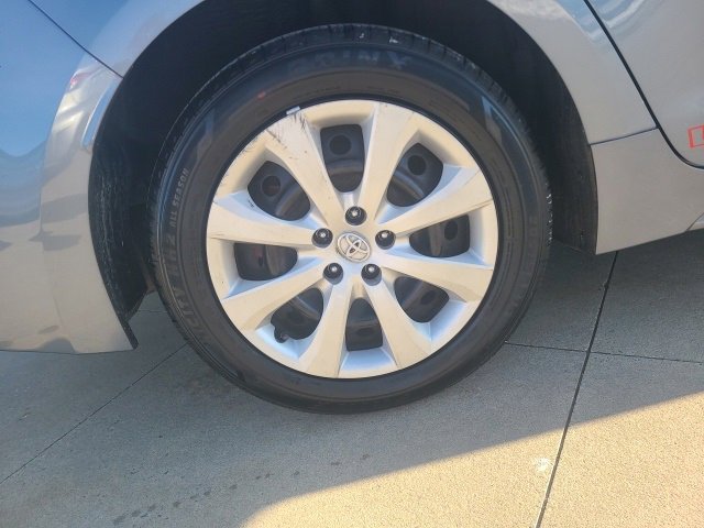 Used 2021 Toyota Corolla LE image 10