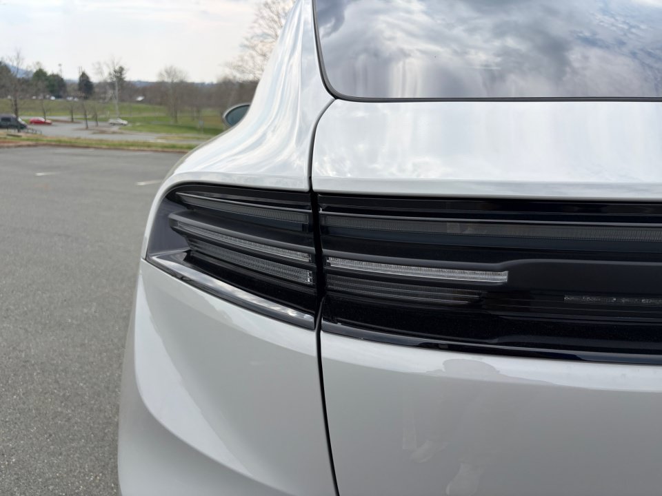 New 2026 Porsche Macan Electric RWD image 14
