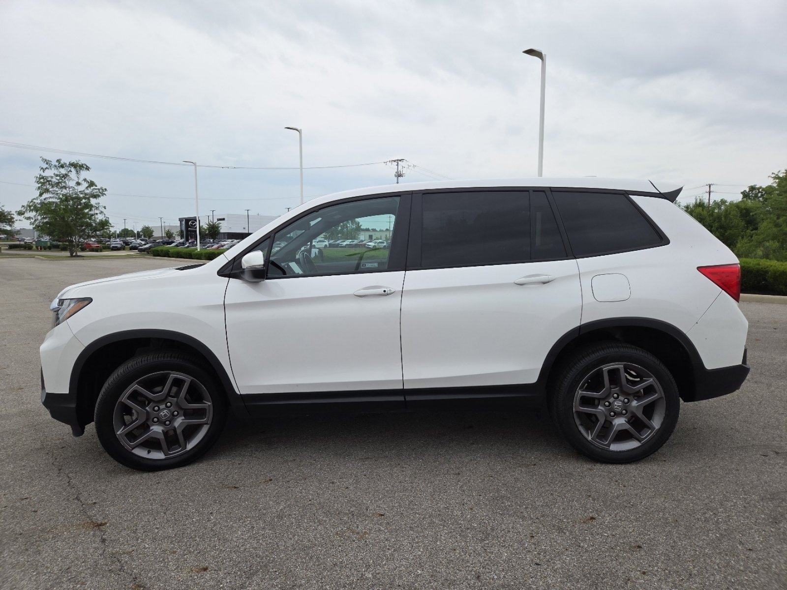 Used 2023 Honda Passport EX-L image 16