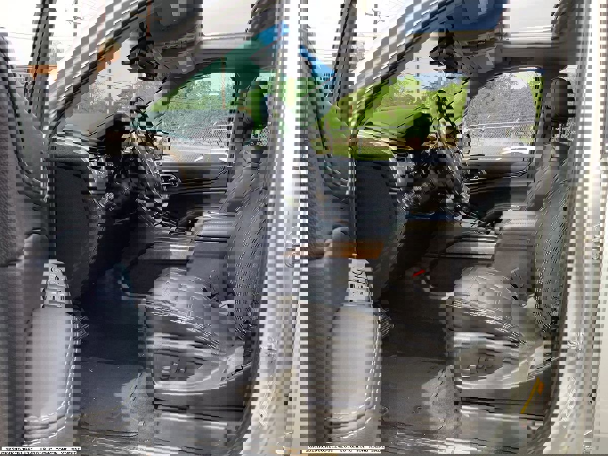 Used 2018 GMC Yukon XL Denali w/ Denali Ultimate Package image 12