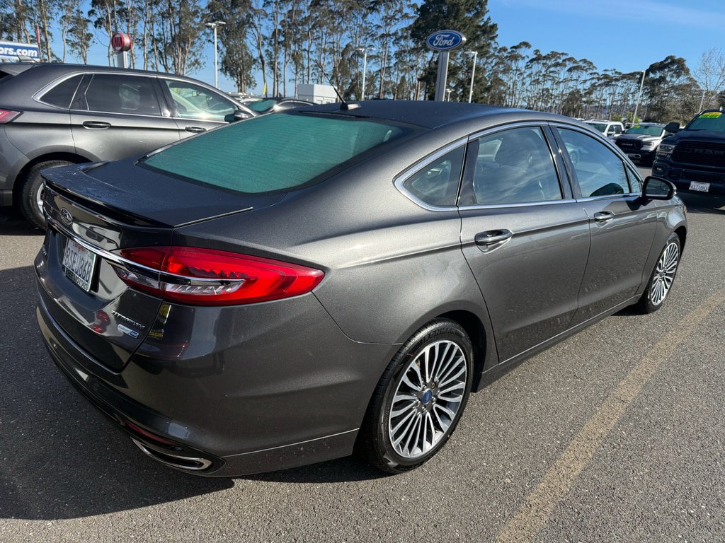 Used 2018 Ford Fusion Titanium image 3