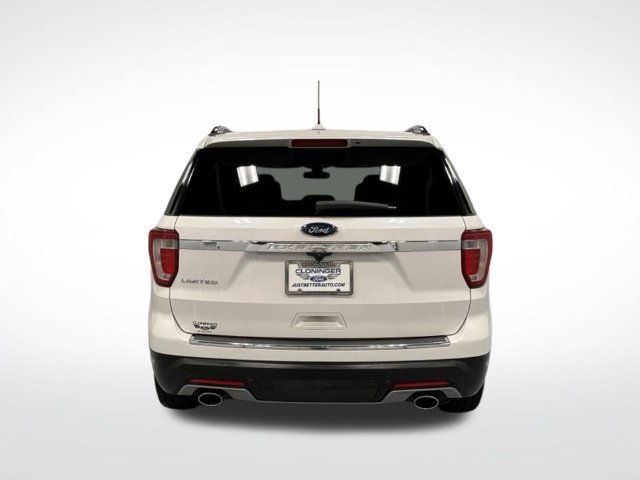Used 2018 Ford Explorer Limited w/ Equipment Group 301A FWD image 7