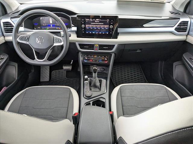New 2025 Volkswagen Taos SE image 15