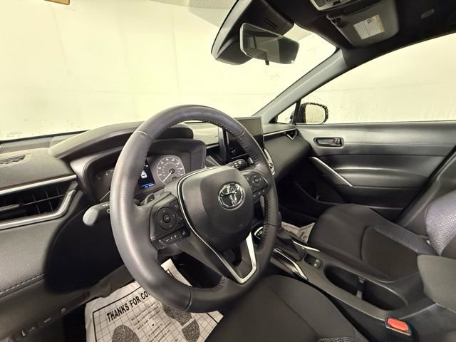 Used 2024 Toyota Corolla Cross SE w/ Moonroof Package image 4