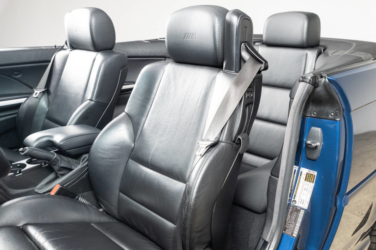 Used 2005 BMW M3 Convertible image 69