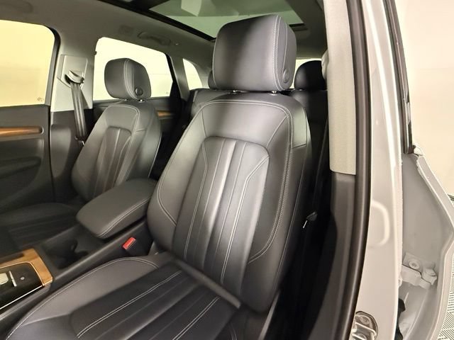 Used 2023 Audi Q5 2.0T Premium Plus w/ Premium Plus Package AWD/4WD image 6