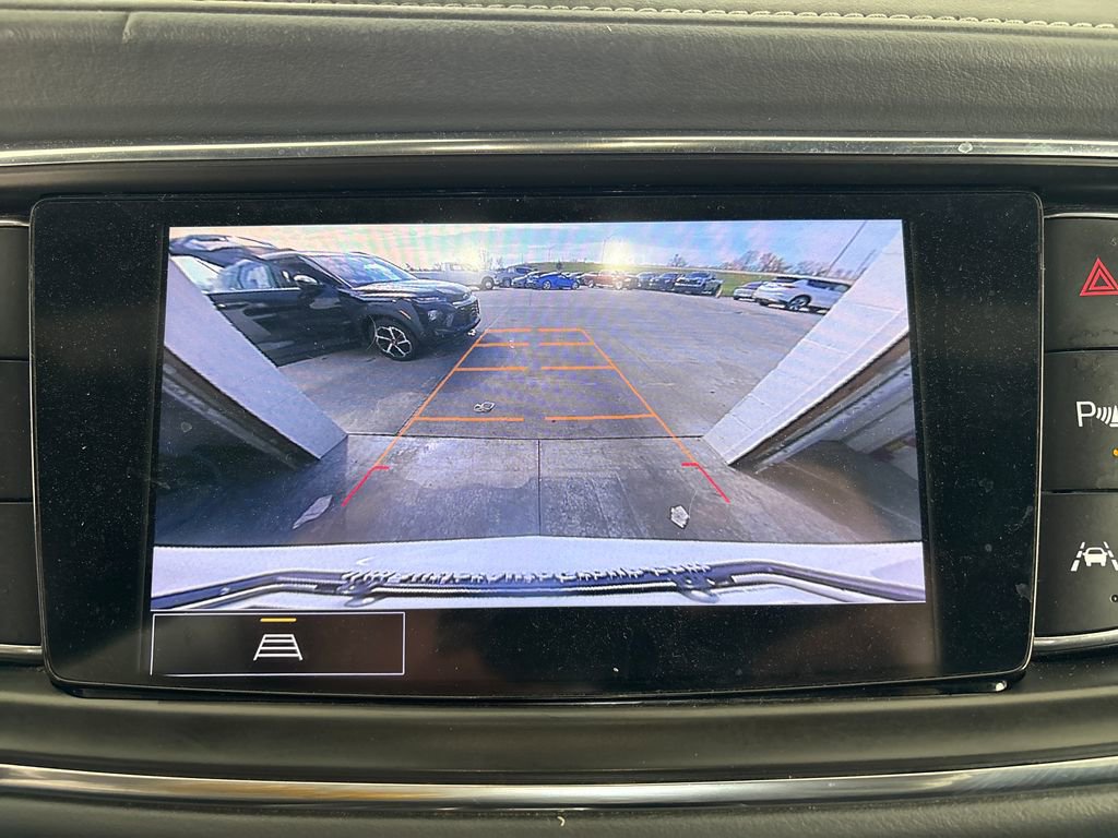 Used 2022 Buick Enclave Essence FWD image 32