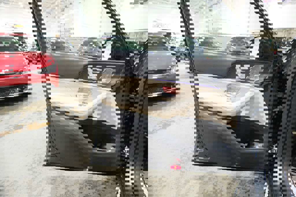 Used 2020 Mercedes-Benz GLS 450 4MATIC image 18