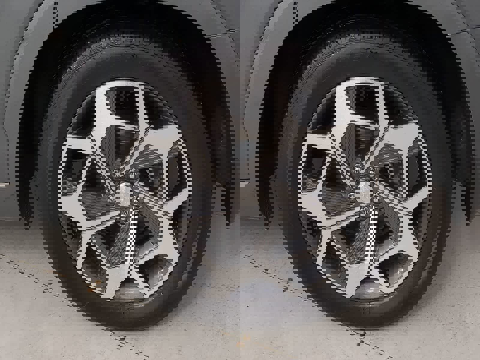 Used 2022 Hyundai Palisade Calligraphy image 12