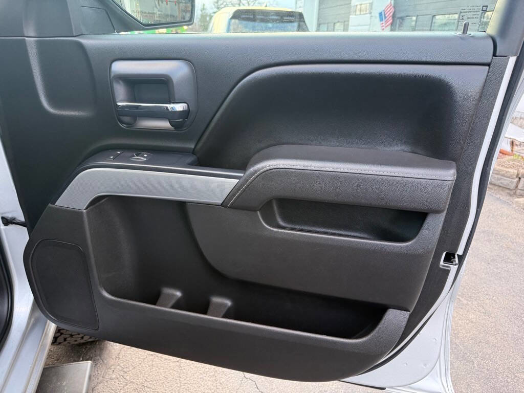 Used 2017 Chevrolet Silverado 1500 LT w/ All Star Edition image 22