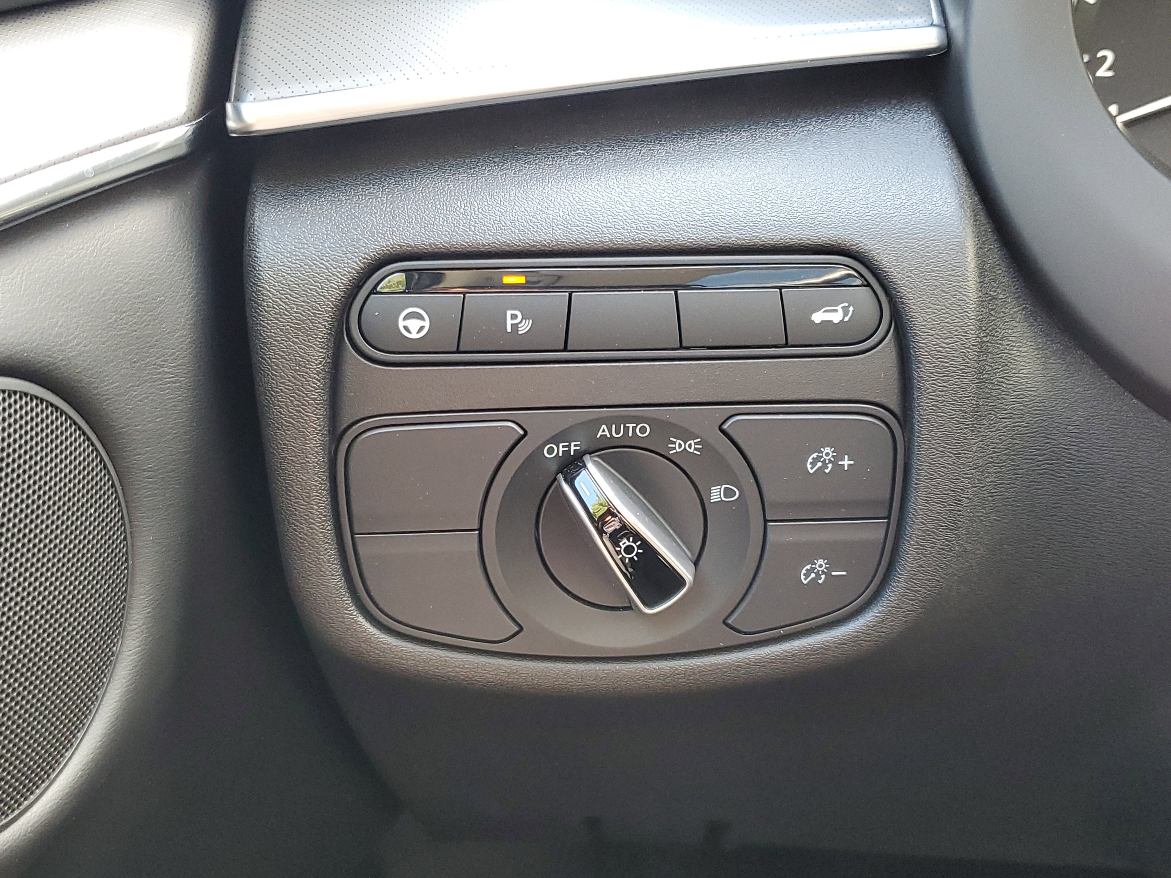 Used 2024 INFINITI QX50 Luxe image 28