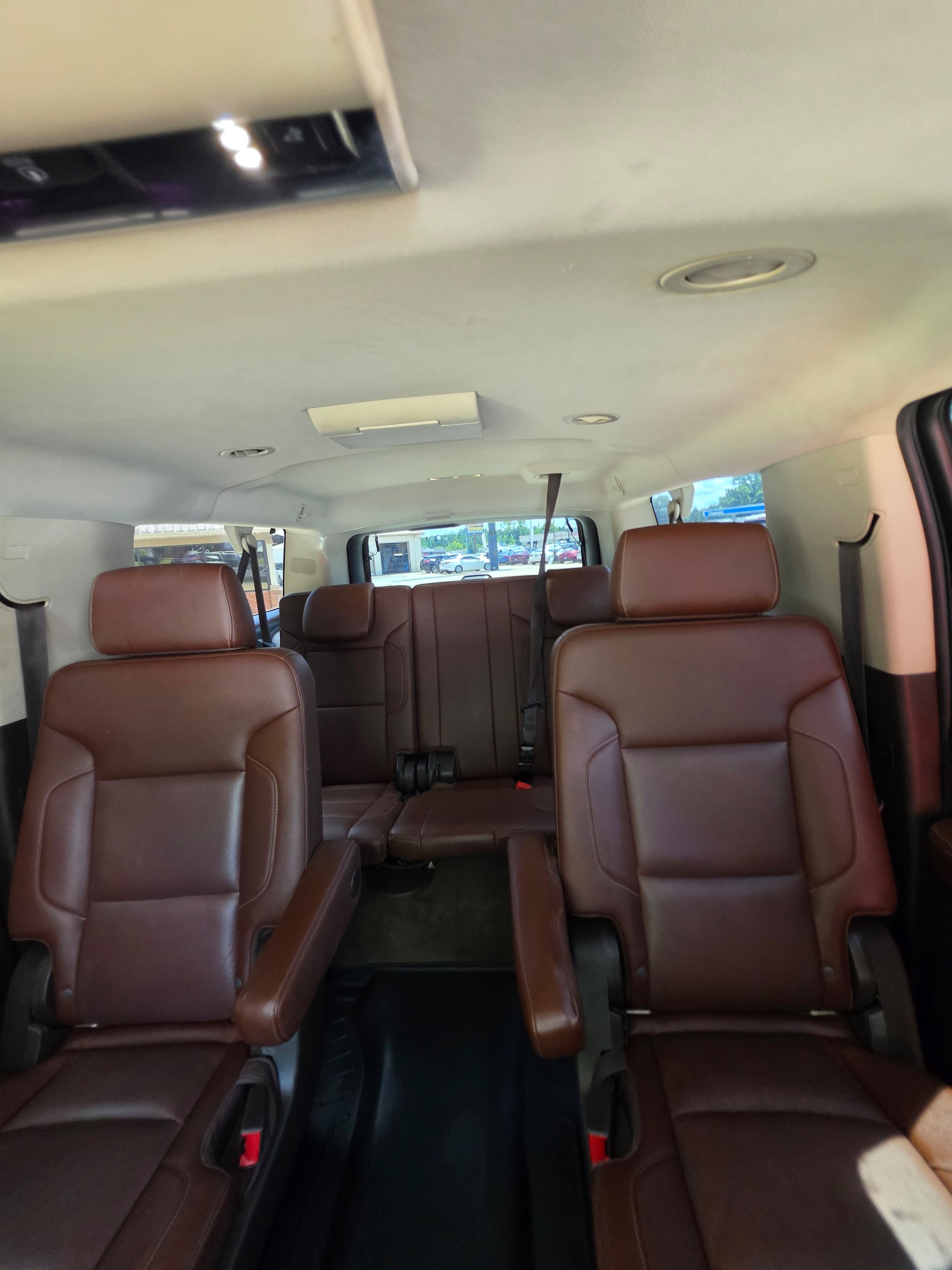 Used 2018 Chevrolet Suburban Premier AWD/4WD image 27